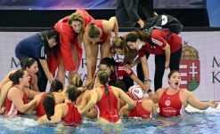 Női vízilabda Euroliga: Olympiakosz jutott elsőként a döntőbe